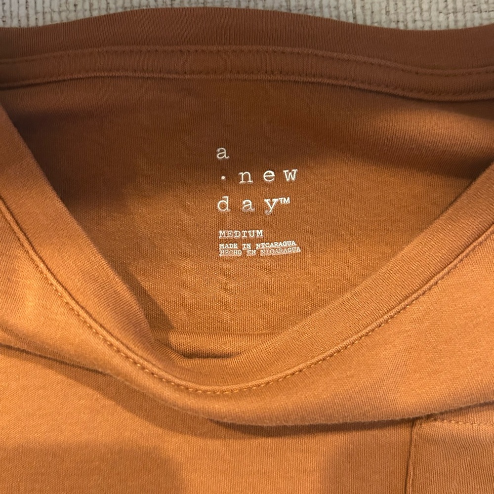 Pocket tee shirt